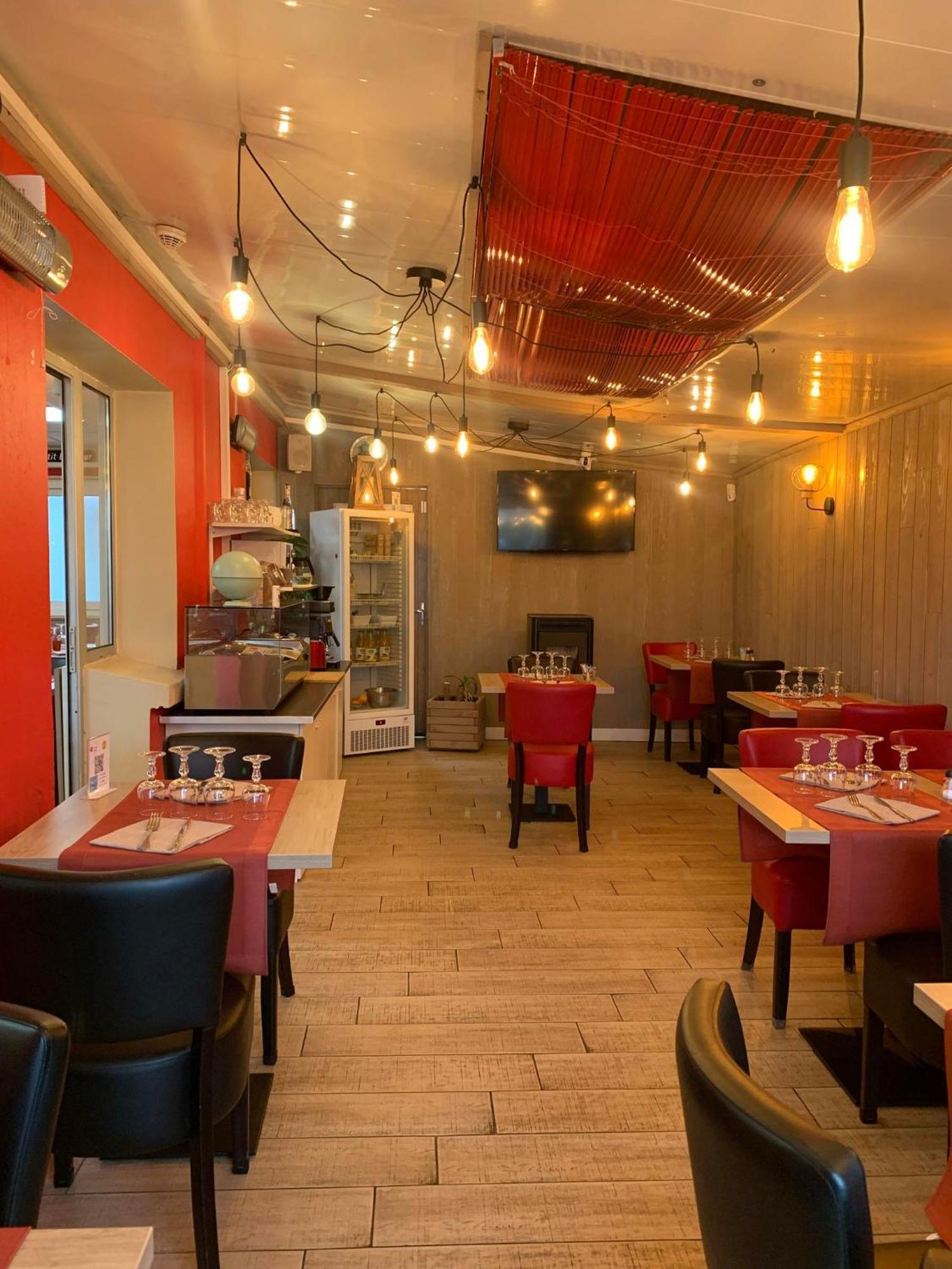 Au Petit Bonheur Hotel La Tranche-sur-Mer Ngoại thất bức ảnh