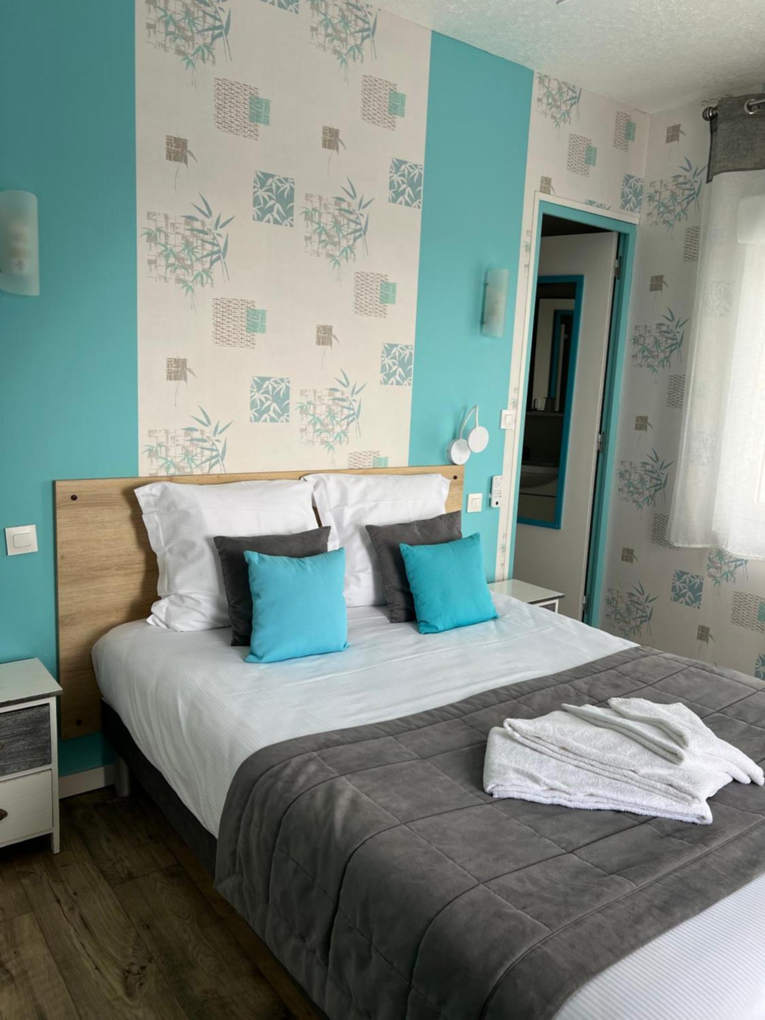 Au Petit Bonheur Hotel La Tranche-sur-Mer Ngoại thất bức ảnh