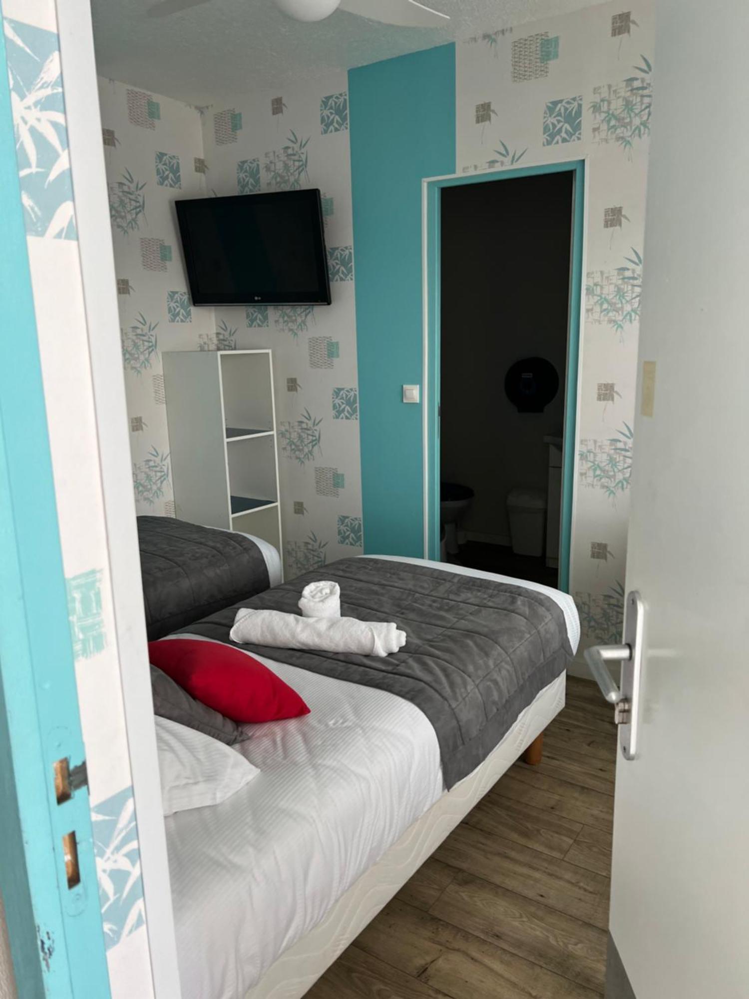 Au Petit Bonheur Hotel La Tranche-sur-Mer Ngoại thất bức ảnh