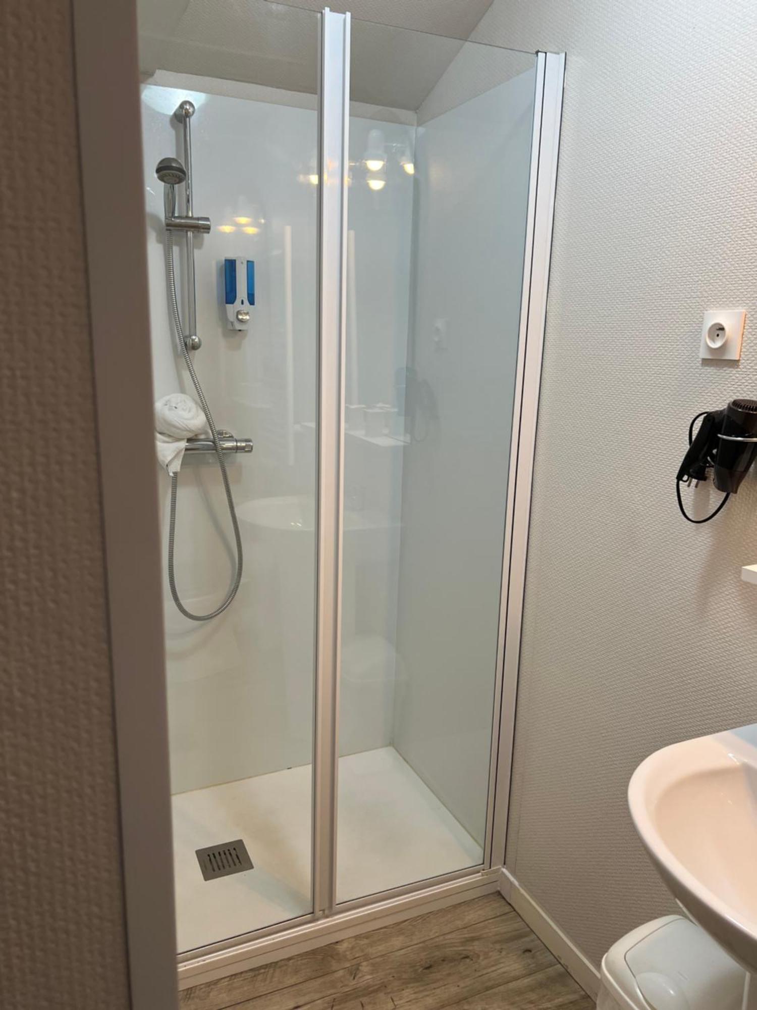 Au Petit Bonheur Hotel La Tranche-sur-Mer Ngoại thất bức ảnh